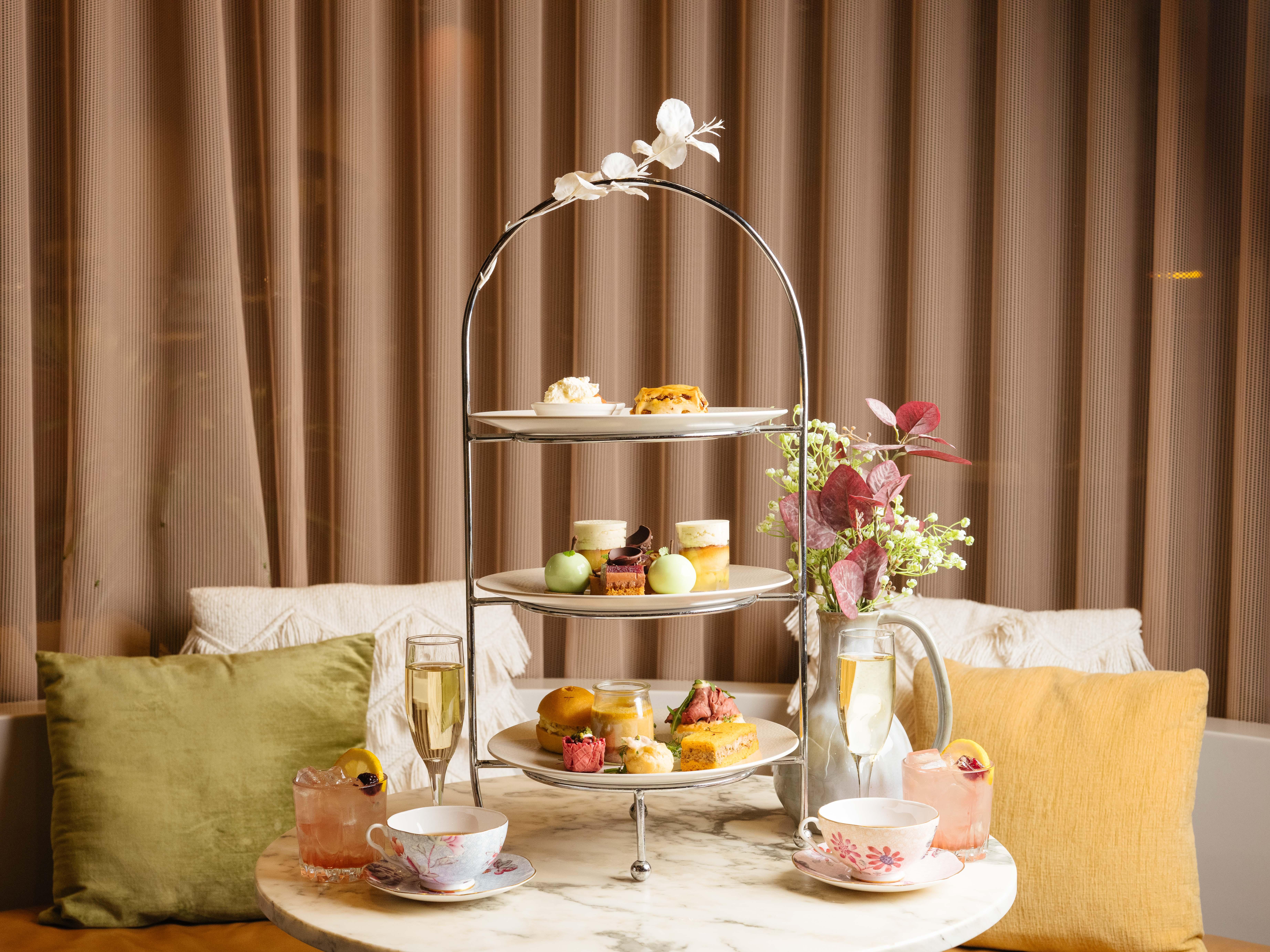 Hotel Pan Pacific Perth Exterior foto Afternoon tea at the Mandarin Oriental, Hong Kong